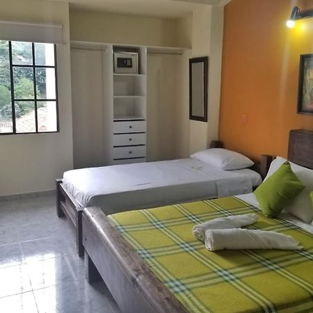 Sam'S Vip Hostel 산힐 외부 사진