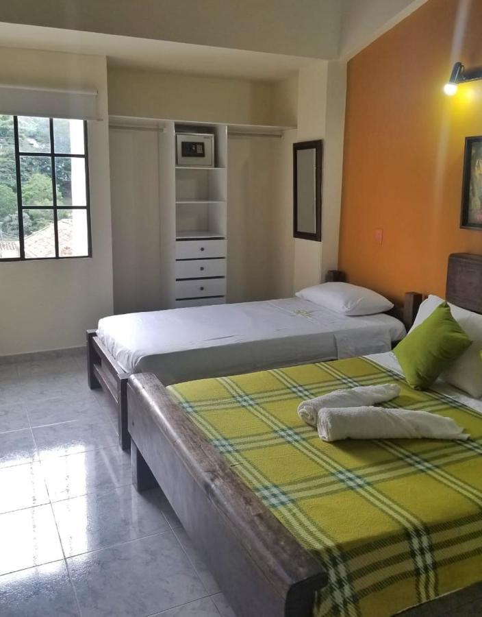 Sam'S Vip Hostel 산힐 외부 사진