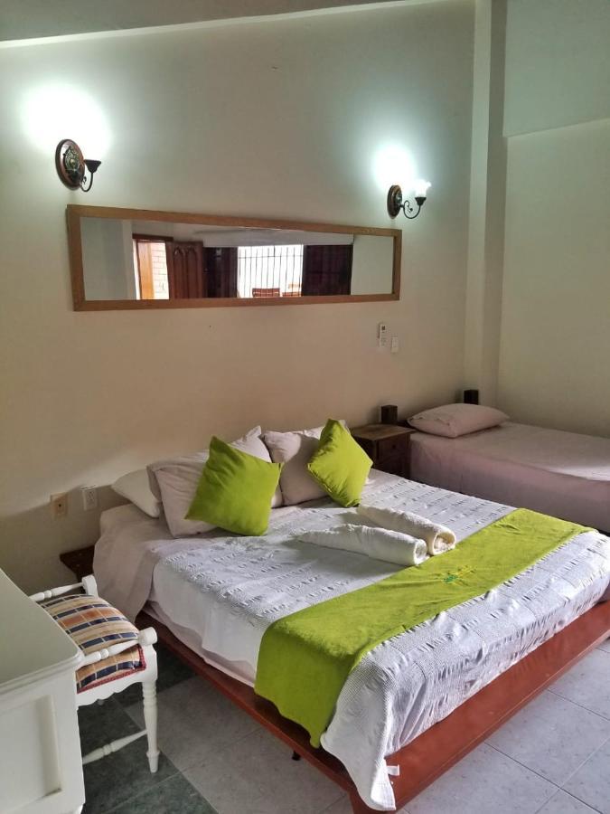 Sam'S Vip Hostel 산힐 외부 사진