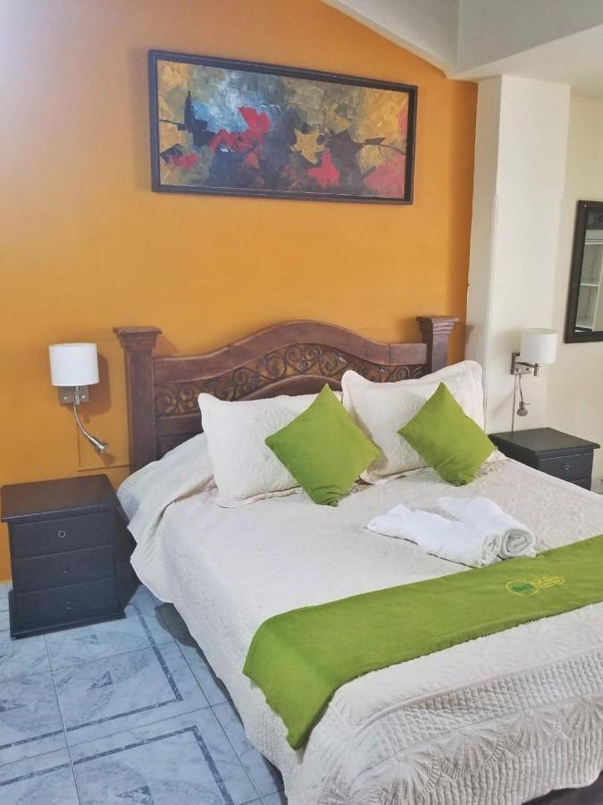 Sam'S Vip Hostel 산힐 외부 사진