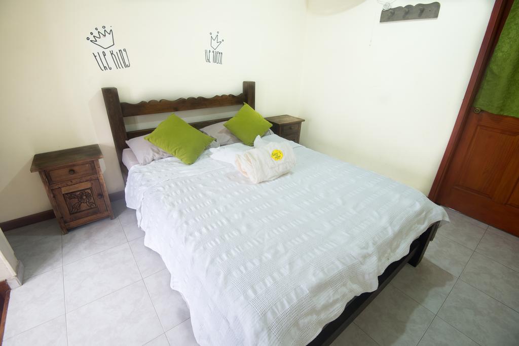 Sam'S Vip Hostel 산힐 외부 사진
